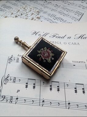 Vintage Silent Butler Travel Ashtray Needlepoint with Floral Motif